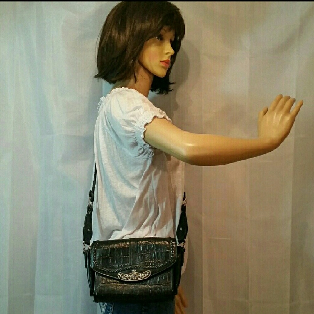 Black crossbody bag